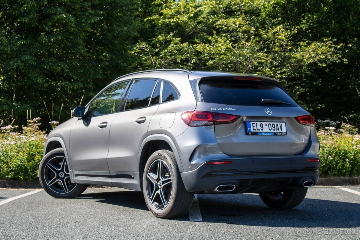 Mercedes-Benz GLA 250 e - 7