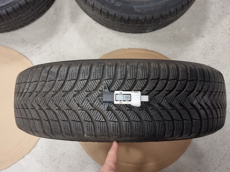 zimní originál AUDI Q3 6,5x17" 5x112 ET33 s pneu 215/60 R17 - 7