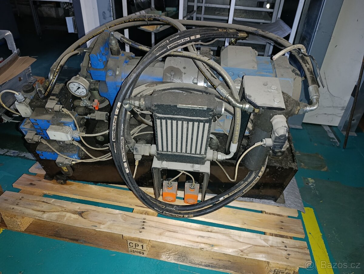 Hydraulický rozvaděč agregát - 7