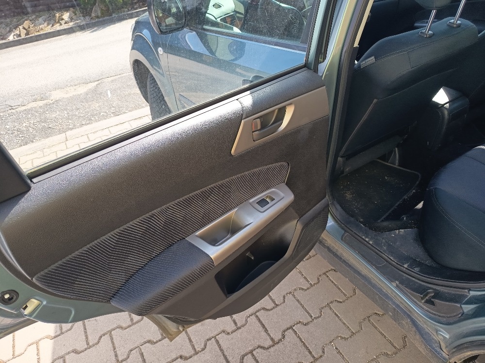 Prodám Subaru Forester 2.0X - 7