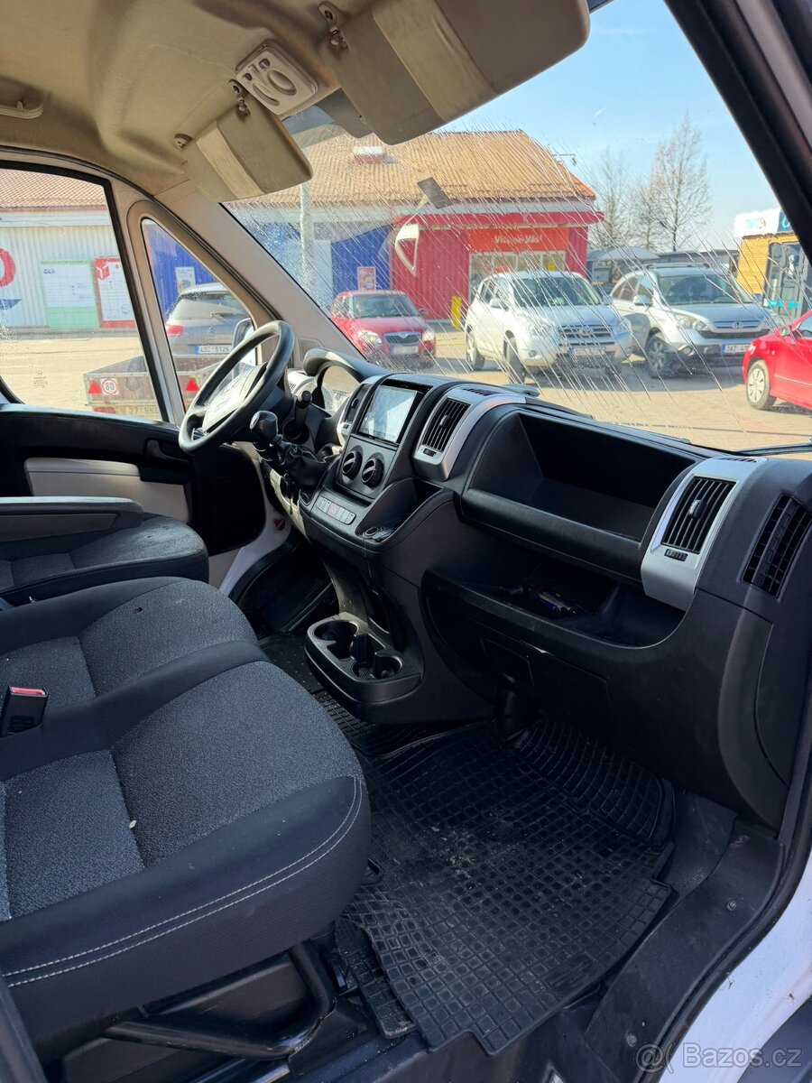 Fiat Ducato valník 2.3 Multijet 130 (96 kW)spaní - 7