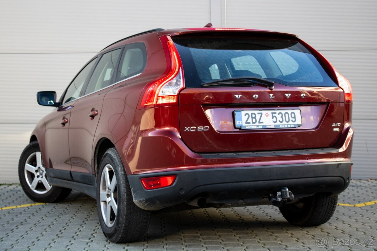 Elegantní SUV Volvo XC60 - 7