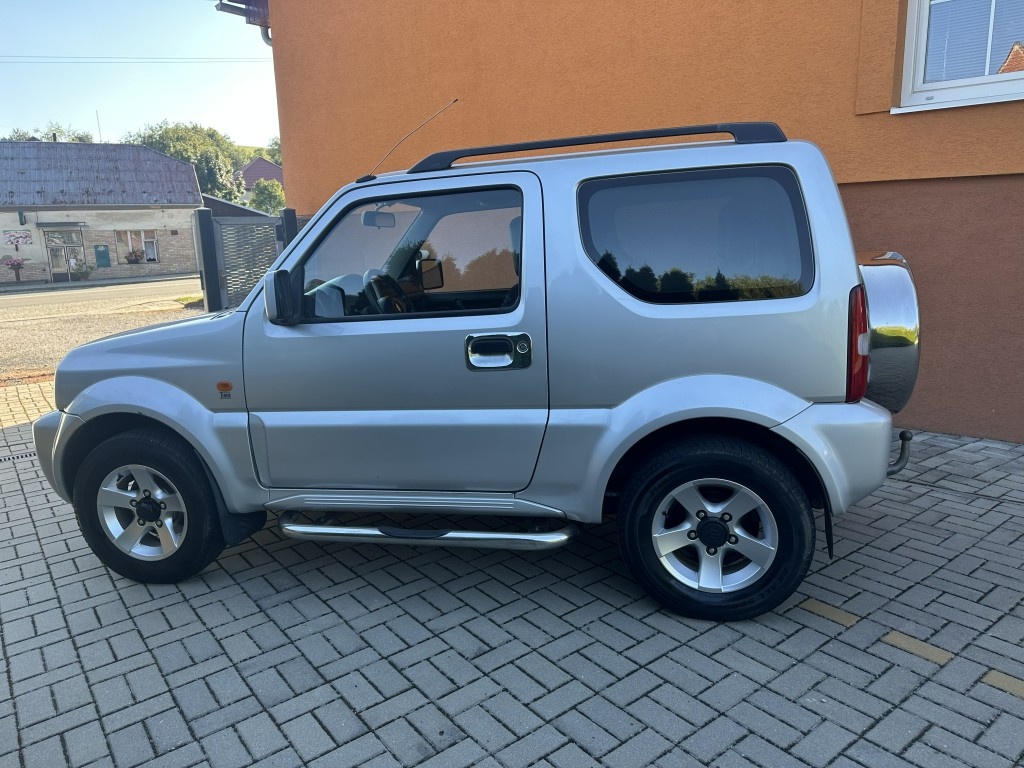 Suzuki Jimny 1.3i 63kW 4x4 serviska - 7