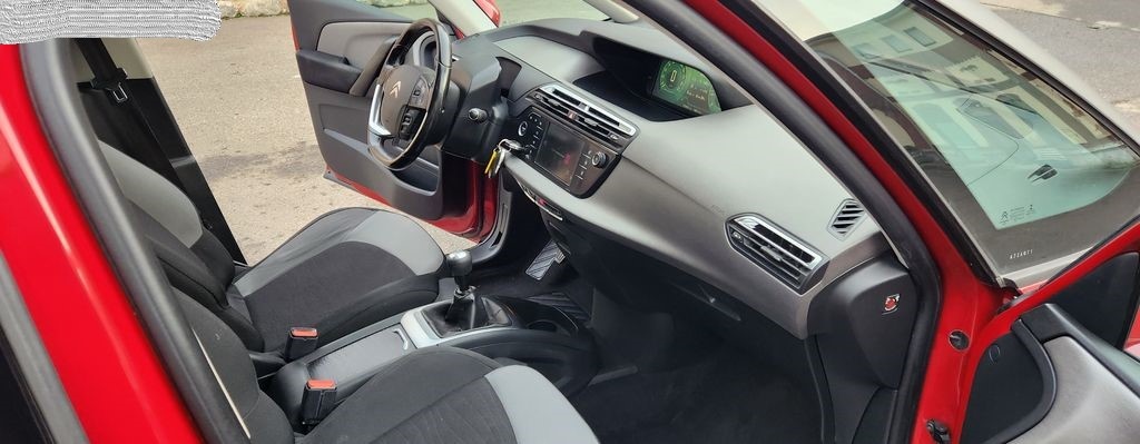 Citroën Grand C4 Picasso, 1.6 HDI 7 MÍST ČR - 7