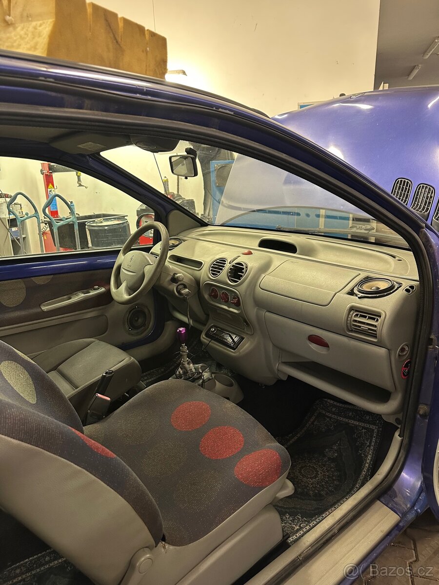Renault Twingo 1 - 7