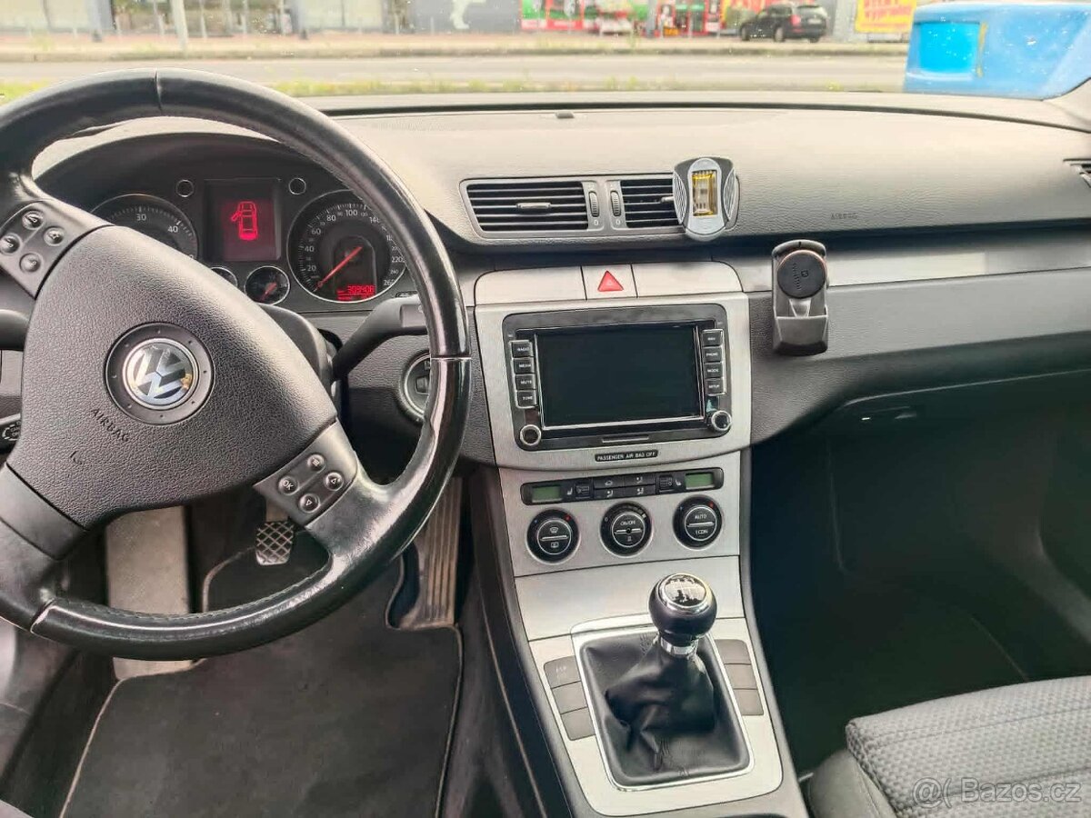 VW Passat B6 2.0. TDI 103 kw - 7