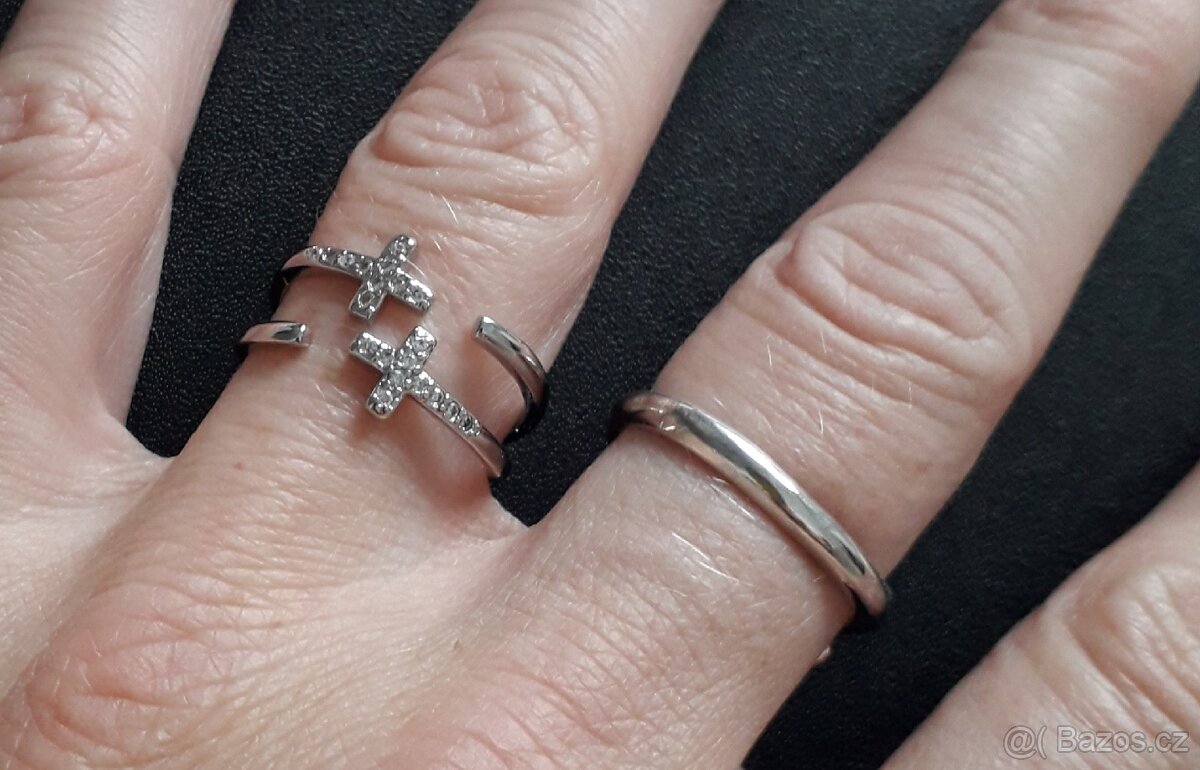 Nový dámský stříbrný prsten prstýnek 925 křížek třpytivý - 7