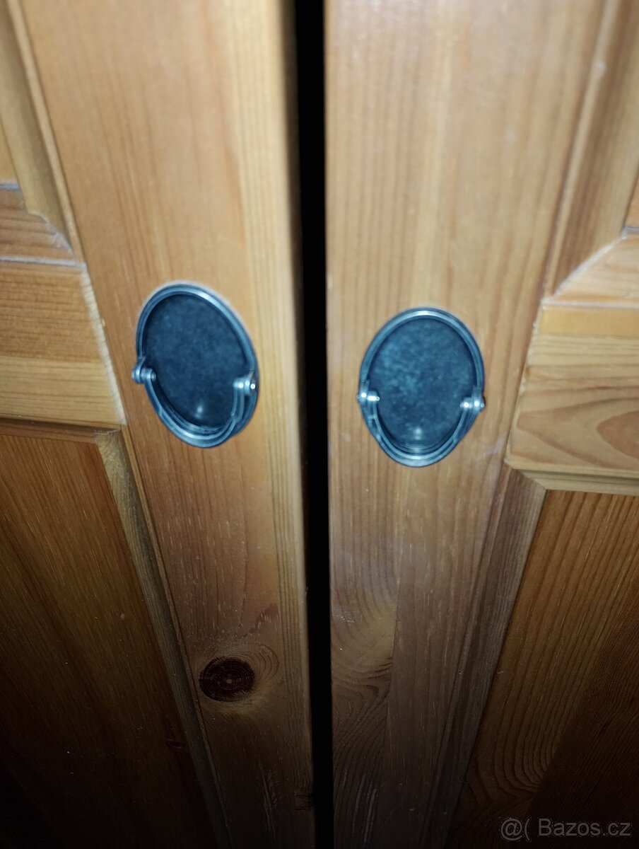 Šatní skříň - 7