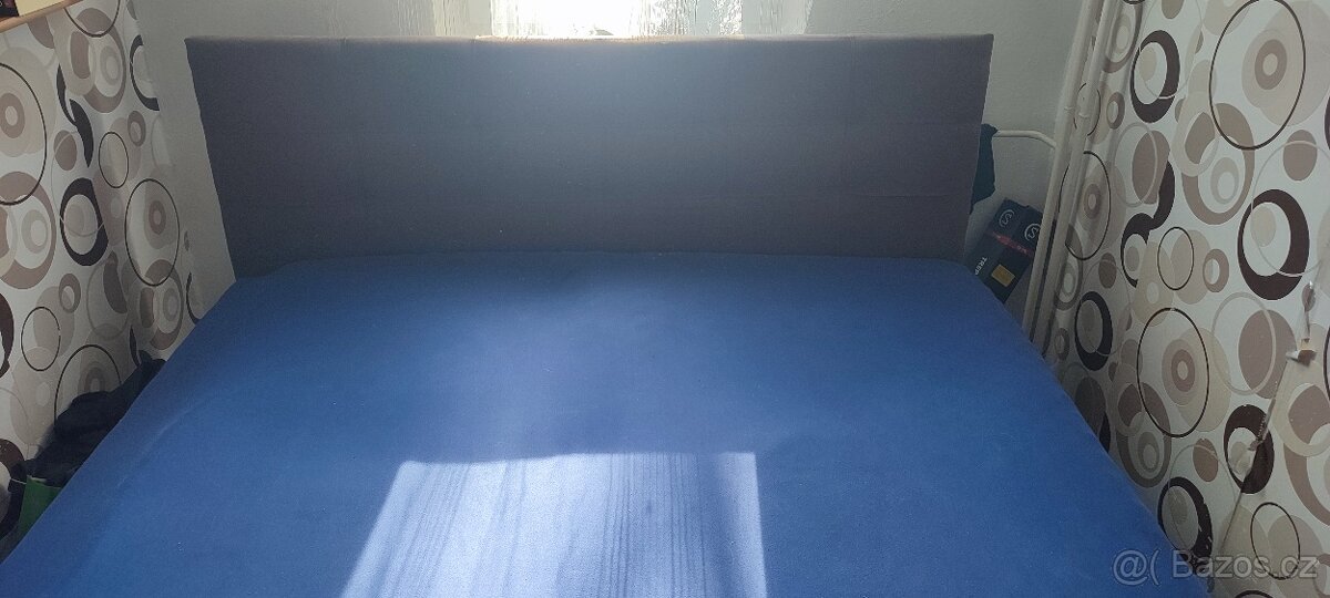 Manželská postel - 7