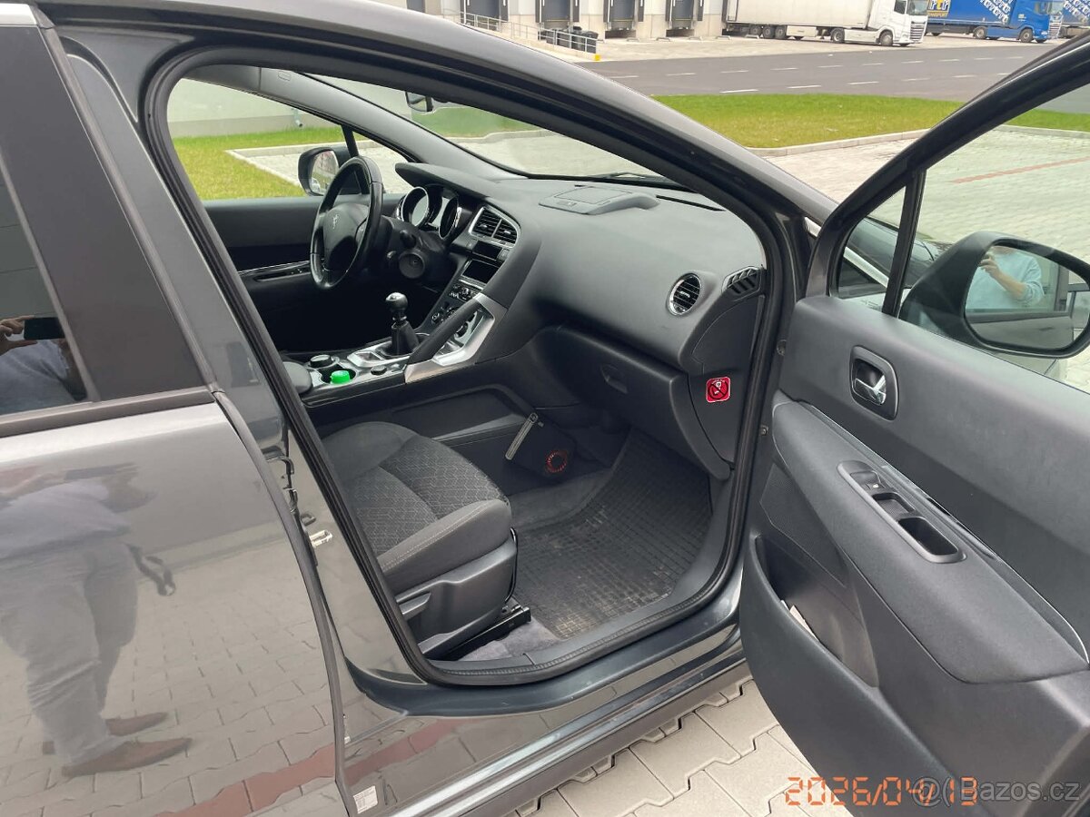 Prodám Peugeot 3008 - 7