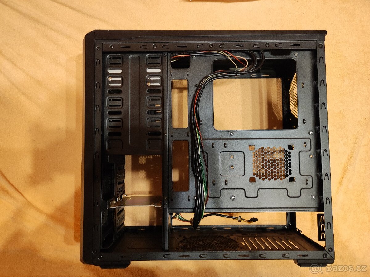 ATX Case Zalman Z9 (prostřílené bočnice) - 7