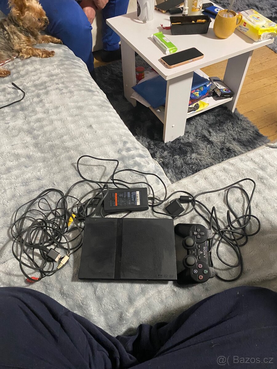 Prodám PlayStation 2 - 7