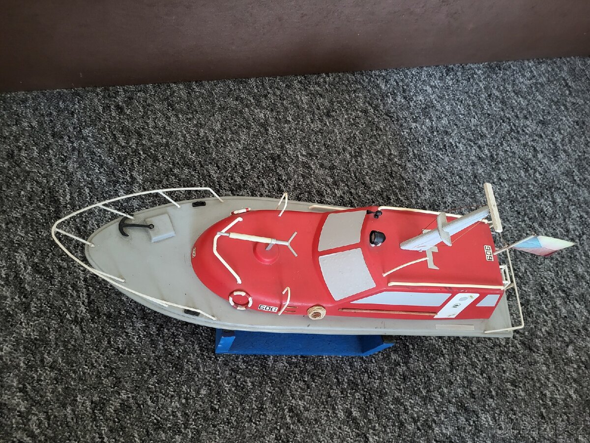 RC hasičská loď - 7