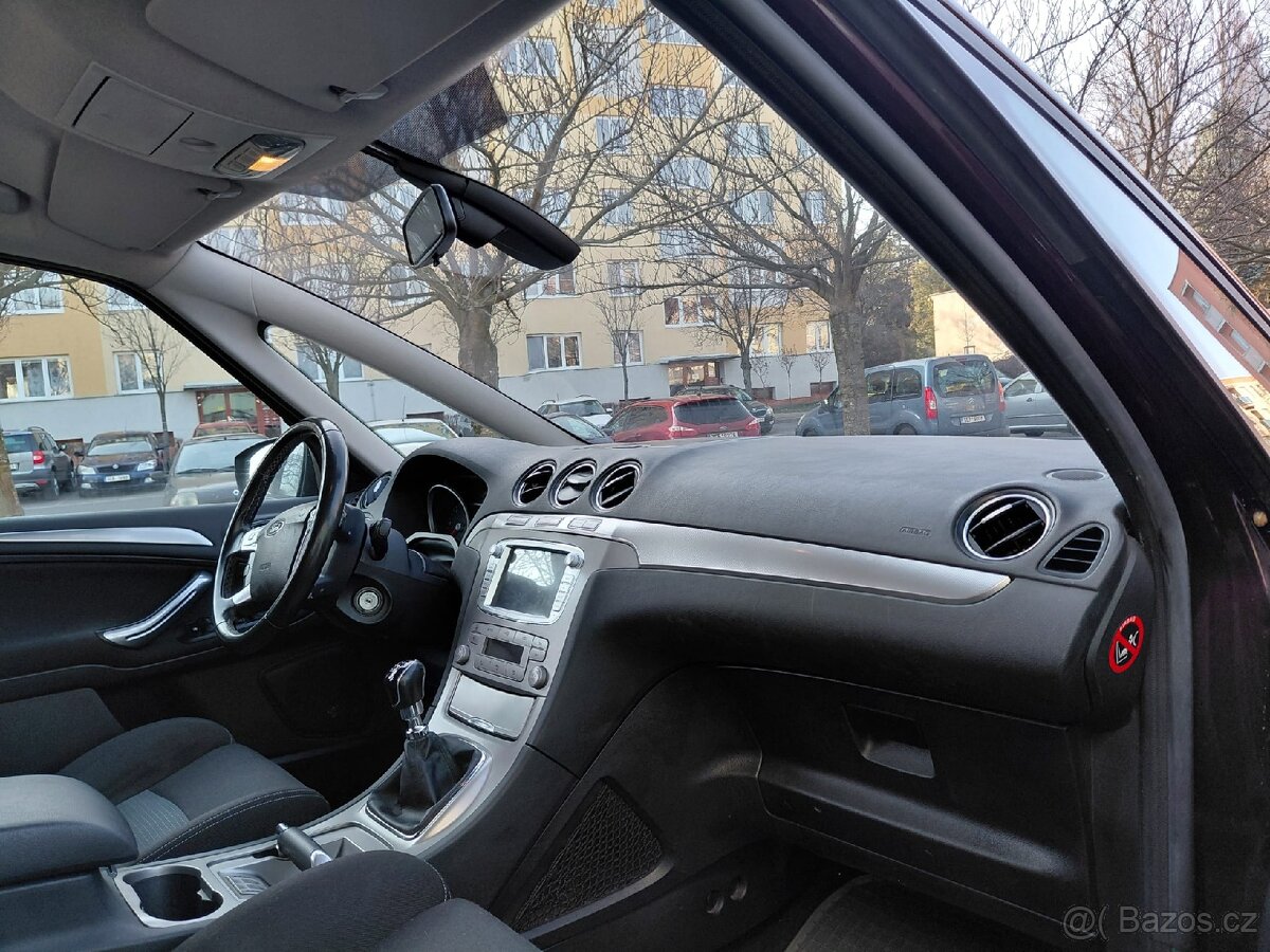 Ford S-Max 2.0tdci Rok 2011 - 7