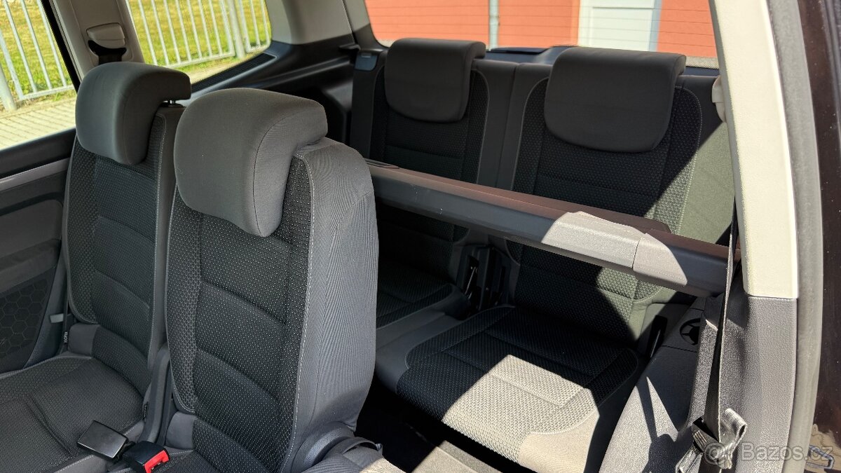 Volkswagen Touran //1.6TDi//77kW//COMFORT//7MÍST//1MAJ// - 7