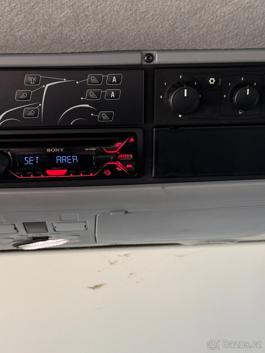 Prodám Traktor Valtra N 114 rv 2018,nakladač Q5 m - 7