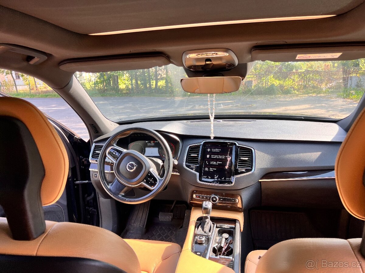 Volvo XC90 D5 AWD - 7