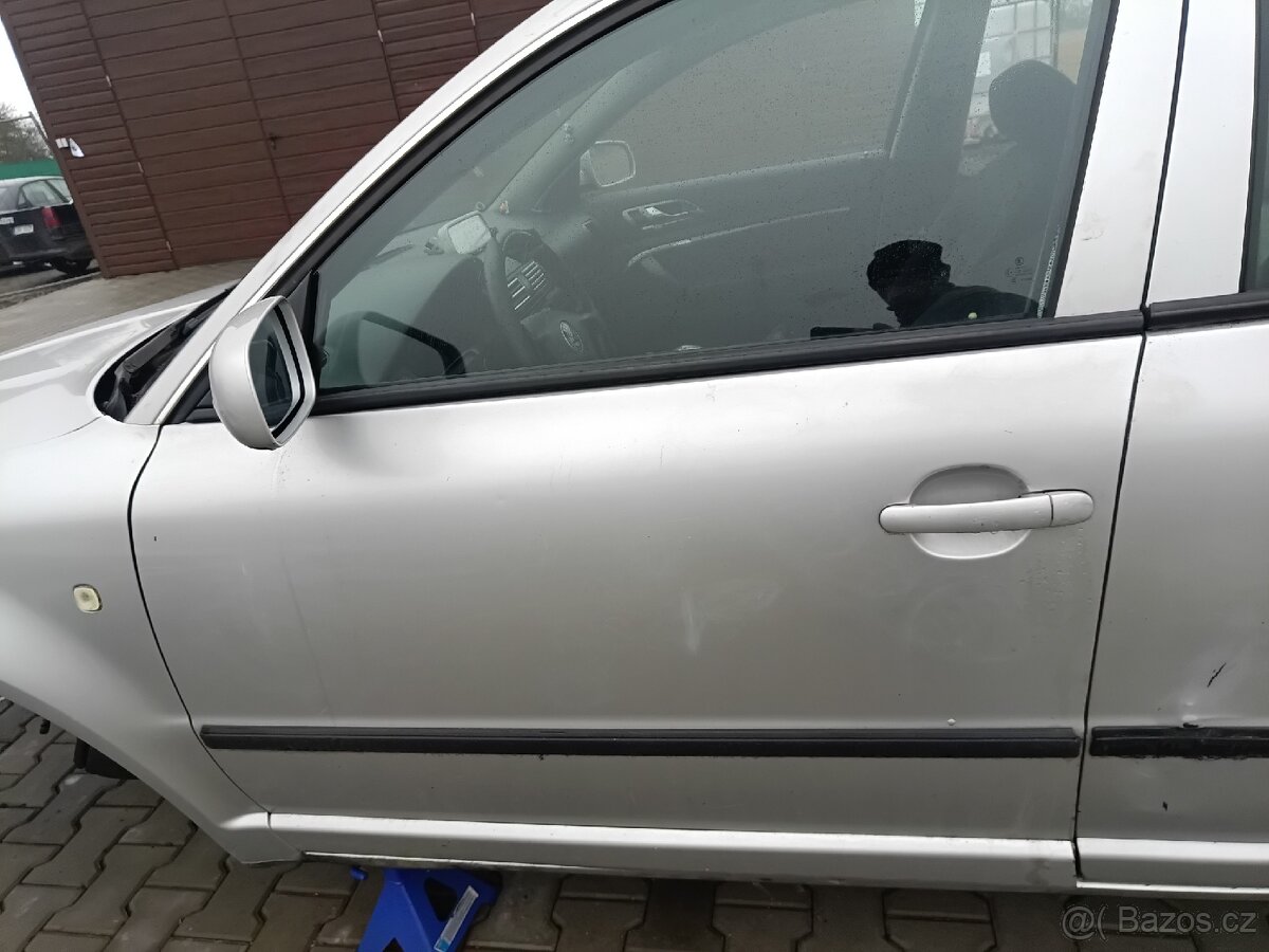 Škoda Superb mk1 Díly - 7