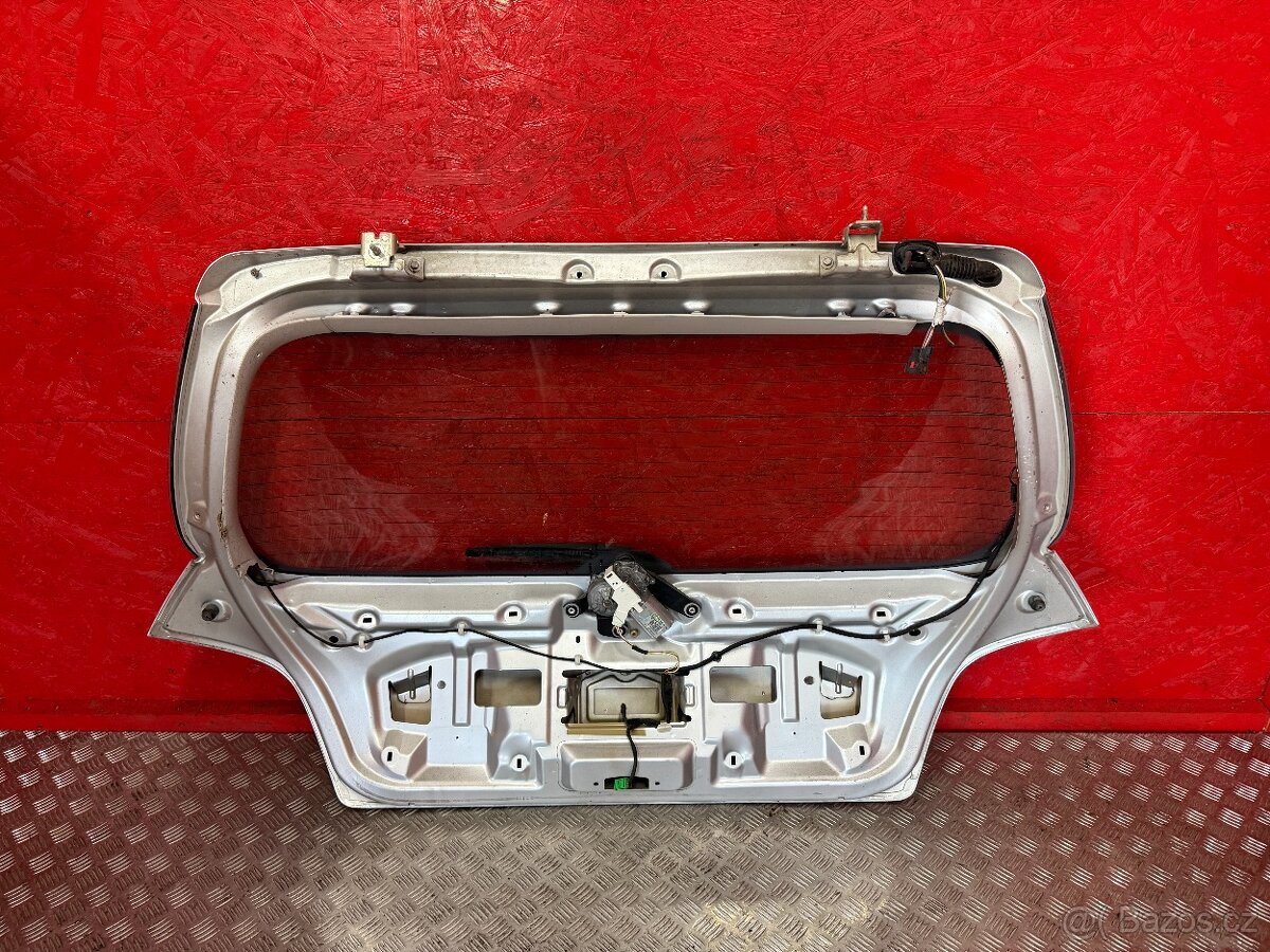 PÁTÉ DVEŘE KUFRU PEUGEOT 307 HATCHBACK - 7