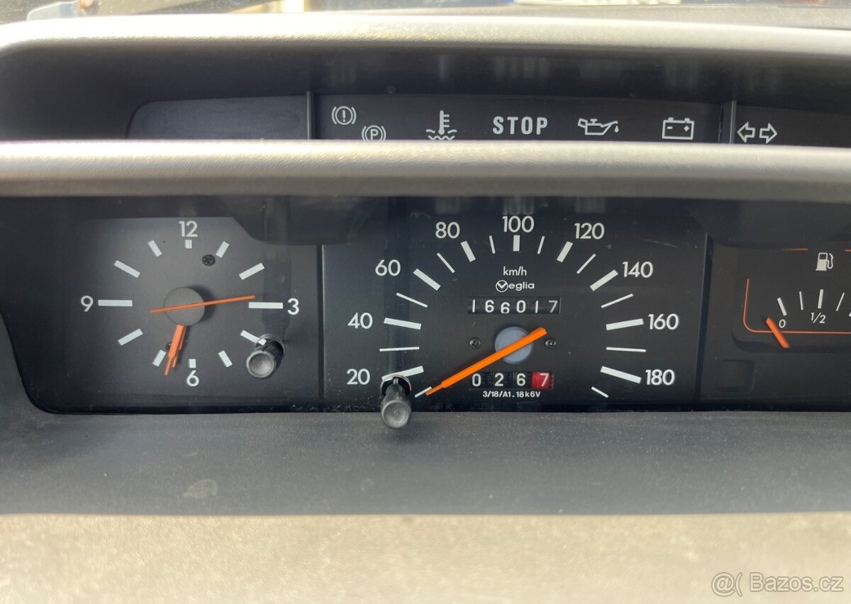 Peugeot 205, 1,4i - 7