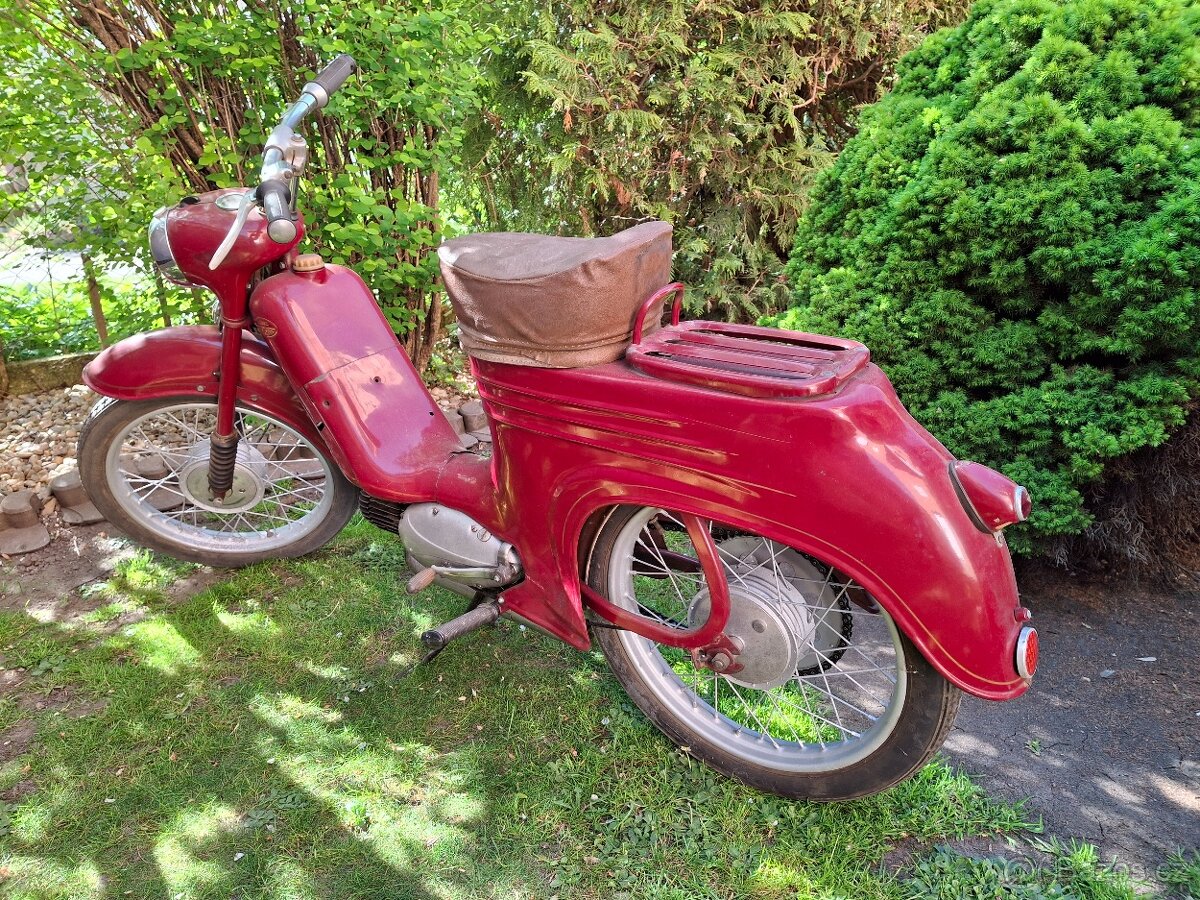 Jawa 555 Pařez - 7