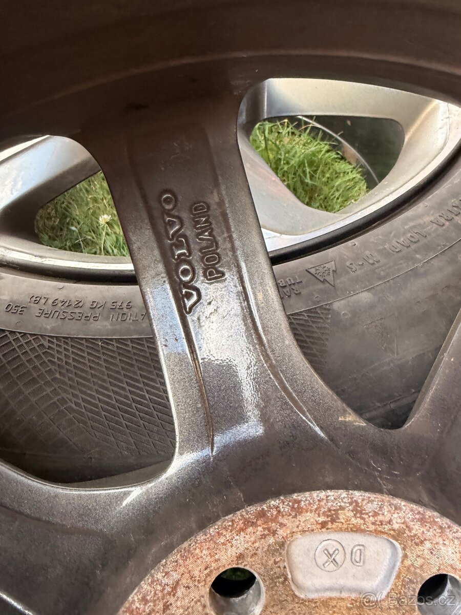 Kola Volvo 235/60R18 - 7