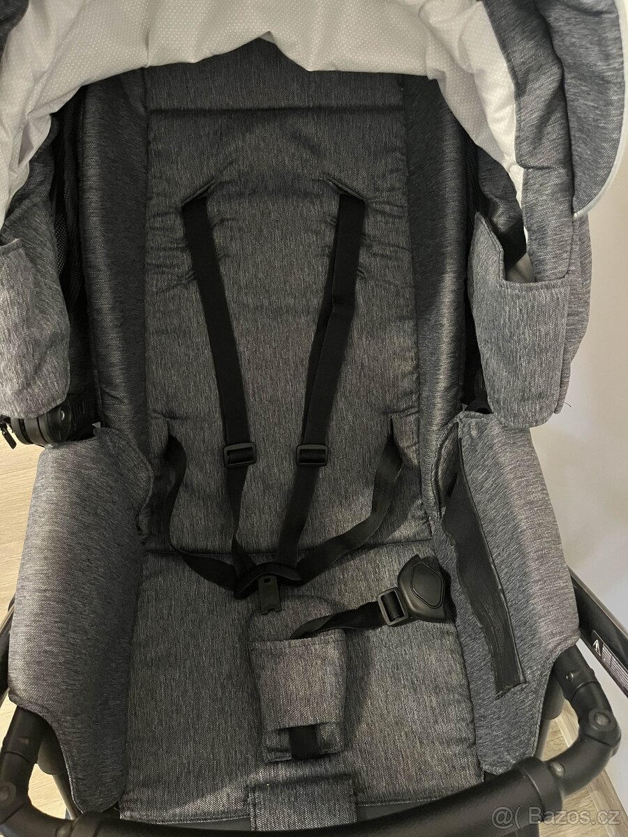 Dětský kombinovaný kočárek - 7