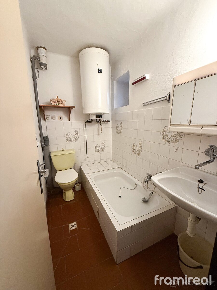 Prodej rodinného domu 109 m² se stodolou - Kaly u Tišnova - 7