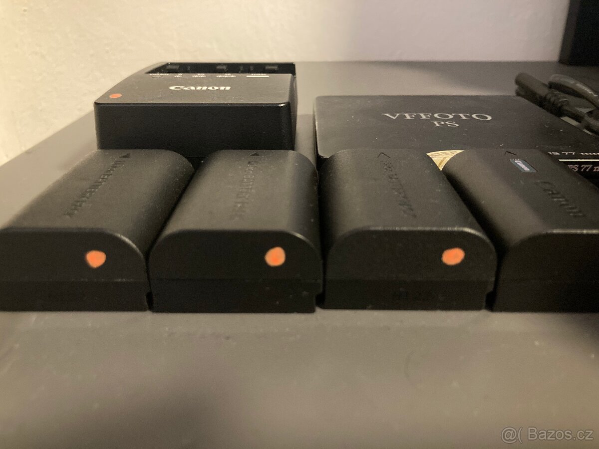 Canon EOS R7 + EF-EOS R adaptér + příslušenství - 7