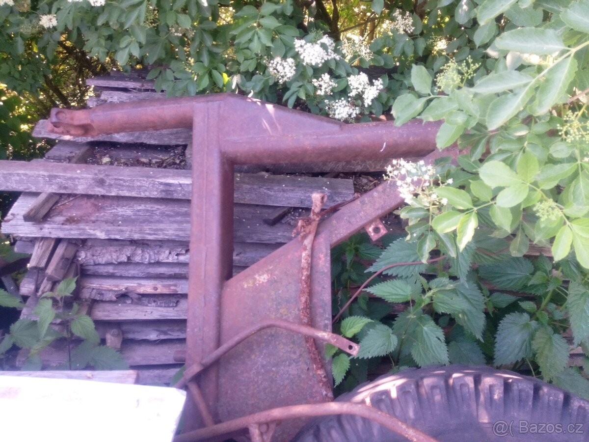 Prodám traktor - 7