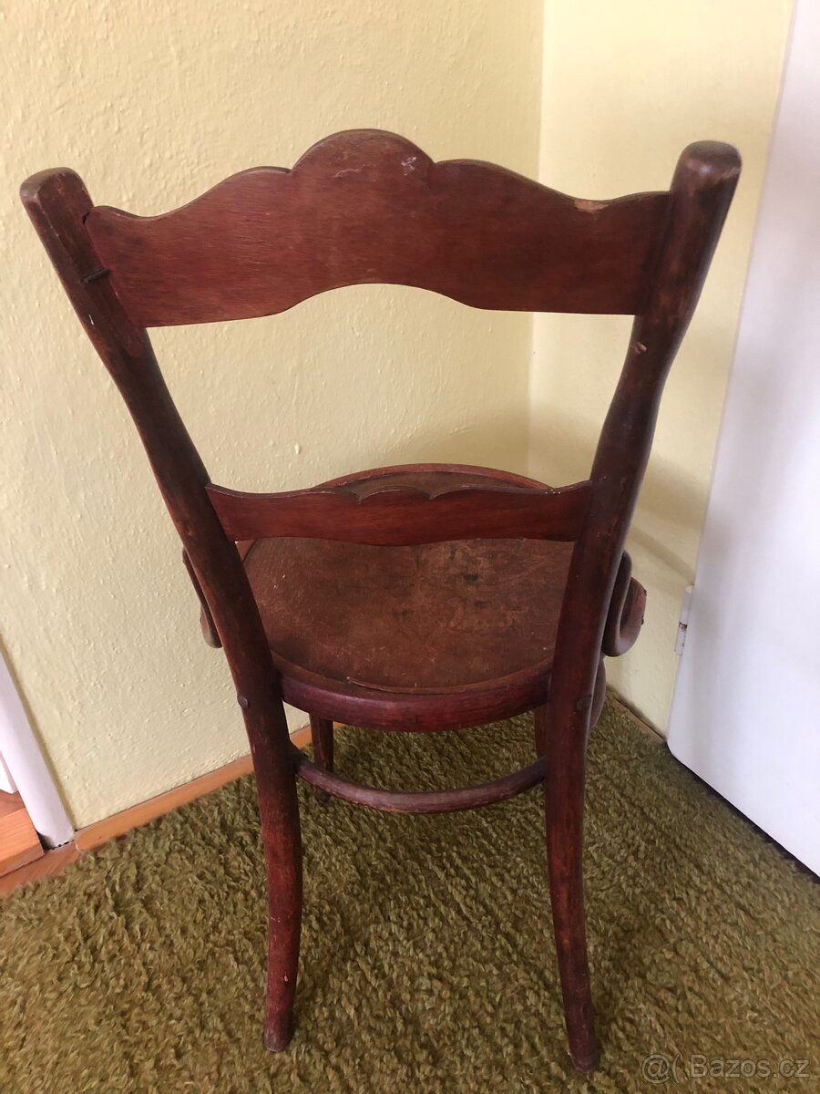 Dřevěná židle Thonet, r. 1889 - 7