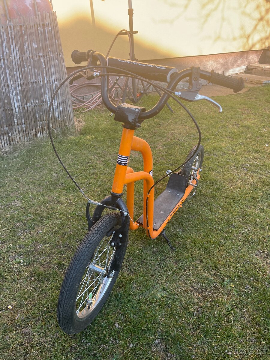 Prodám dvě koloběžky, ocelové, V brzdy, neježděné - 7