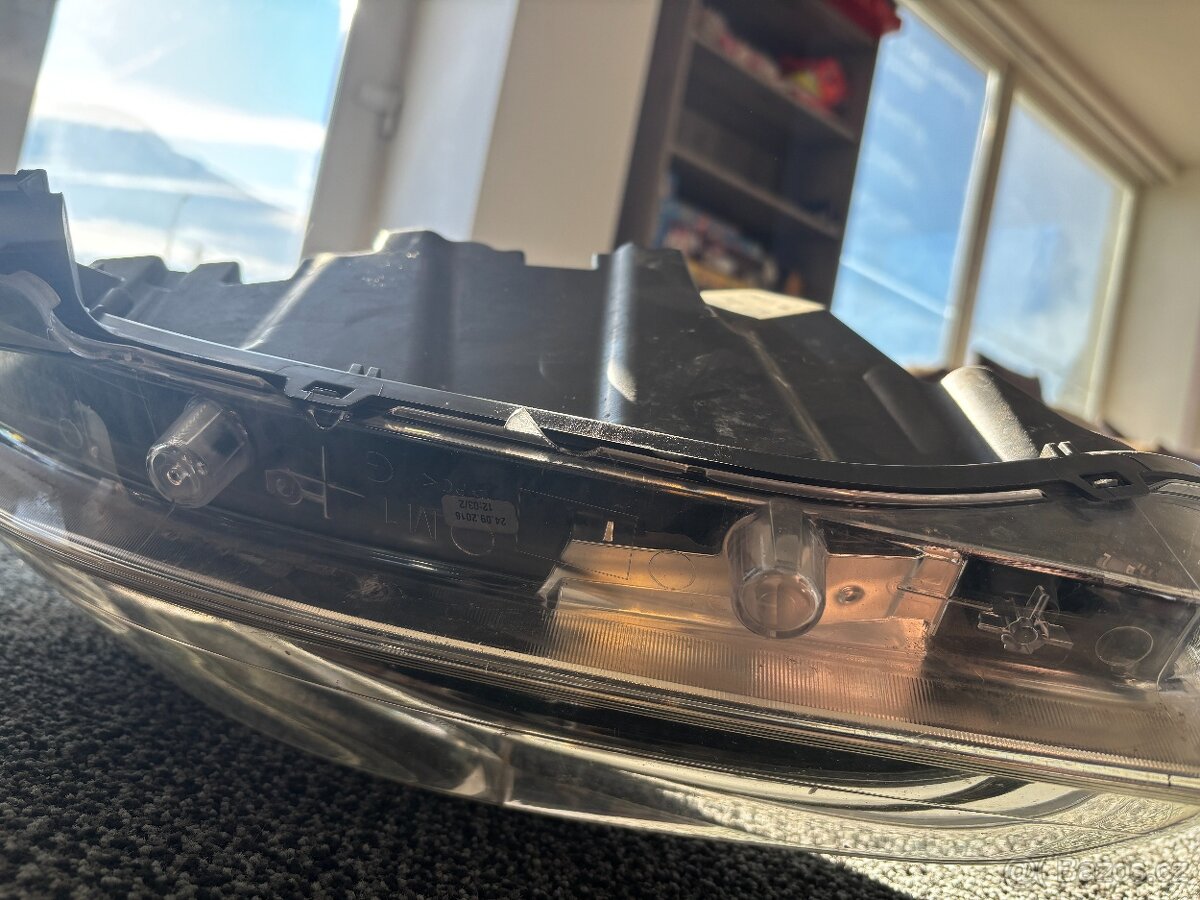 LP světlo Peugeot 208 I.  originál - 7