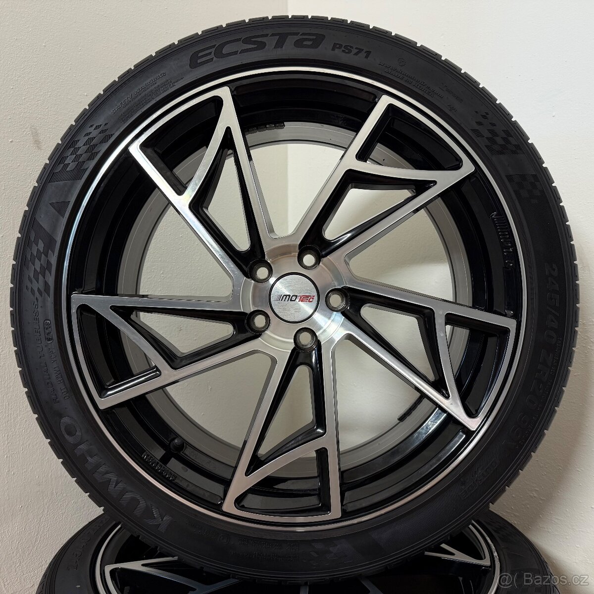 MOTEC - AUDI/VW 5x112 R20 ET45+LETNÍ 245/40R20 5mm - 7