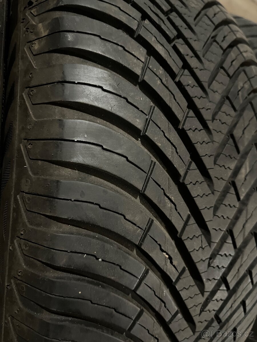 Zimní gumy Vredestein 205/55 R16 - 7