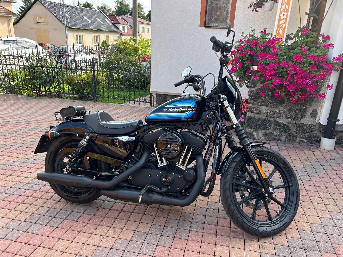 Harley-Davidson Sportster-Iron 1200 - 7