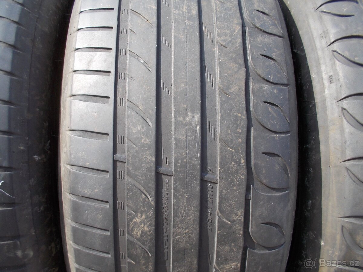 Pneu 245/45R18 100W - 7
