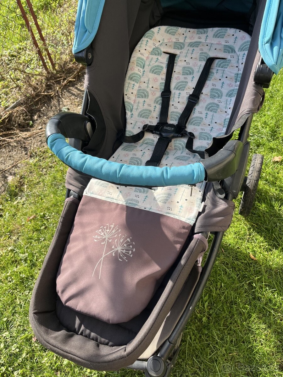 Britax B-Motion 4 Plus Lagoon + prislusenstvi Pinkie - 7