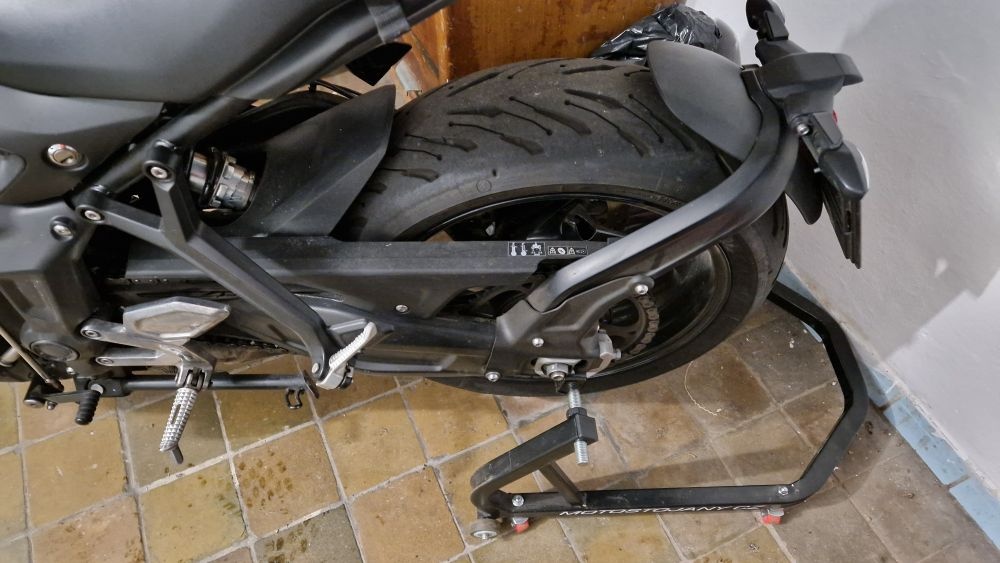 Triumph Trident 660 - 7