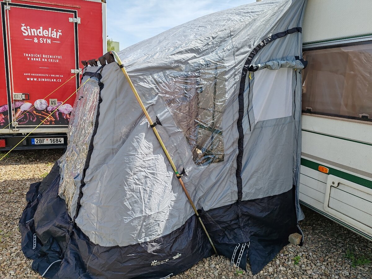 Předstan ke karavanu StarCamp 300 - 7