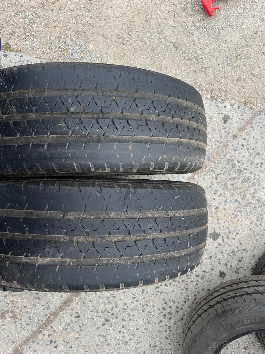 Pneu 195/60/16C - 7