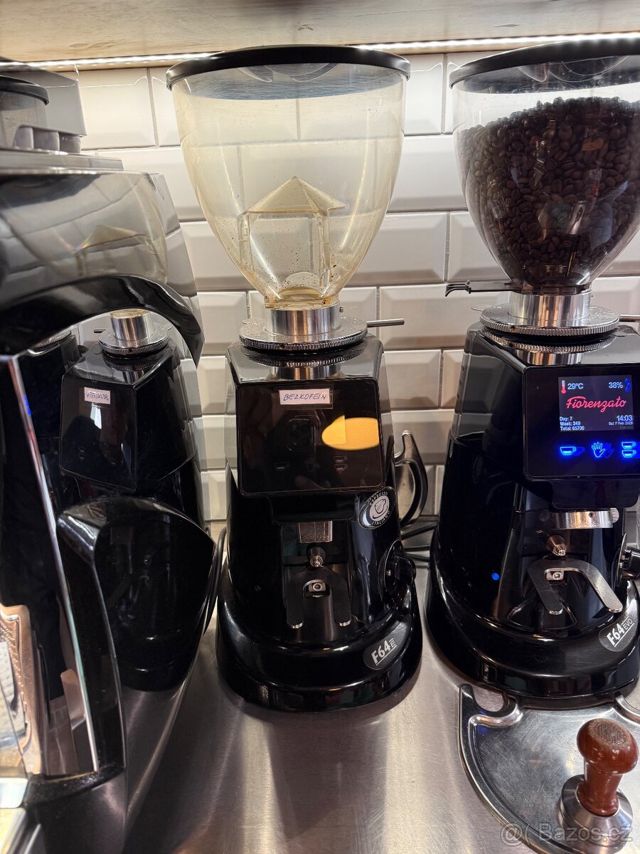 Vybavení kavárny - 7