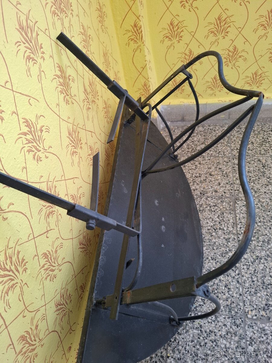 Stůl na balkón - 7