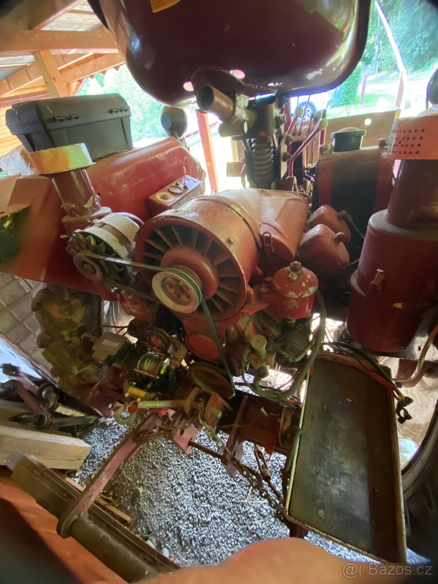 Prodám malotraktor RS, 4 válec - 7