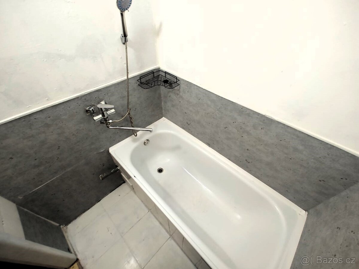 Pronájem bytu 2+1 53m², ul. 1. máje, blok 350, Most - 7