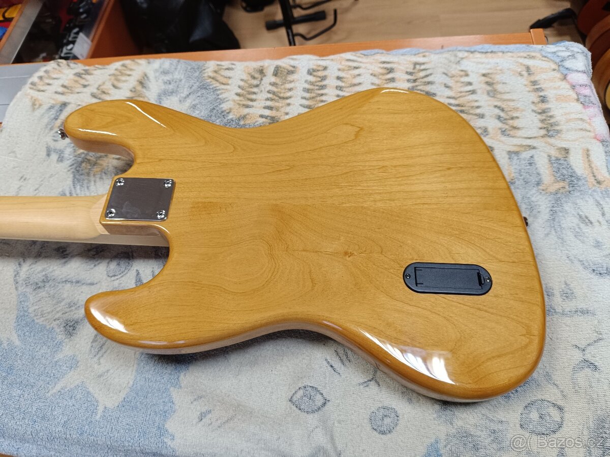 Prodám nevyužitou baskytaru BACH - KYJOV 6900,-Kč - 7