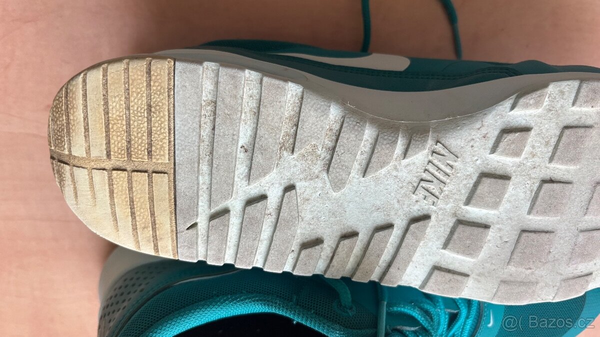 Nike sportovní obuv 42,5 - 7