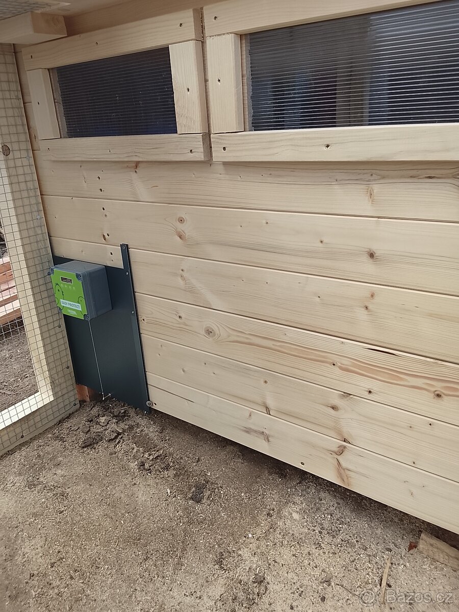 Zateplený kurník pro 5 slepic - 7