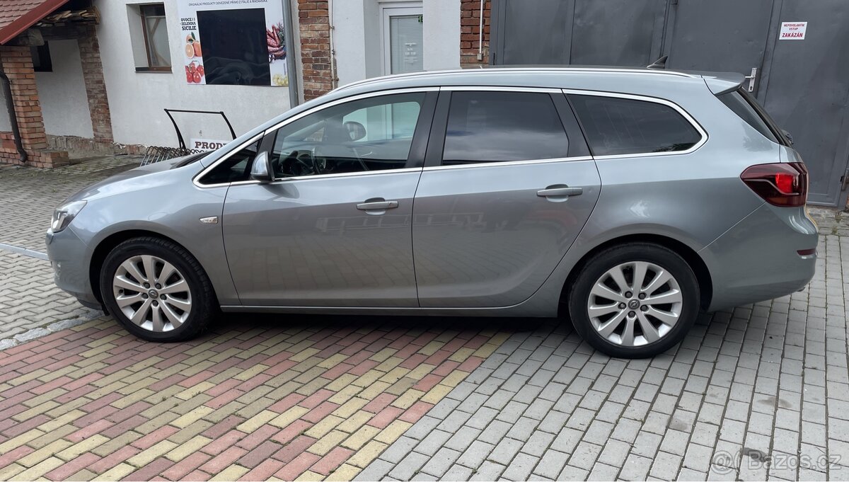 Opel Astra J 2.0 cdti 118kw nový motor - 7