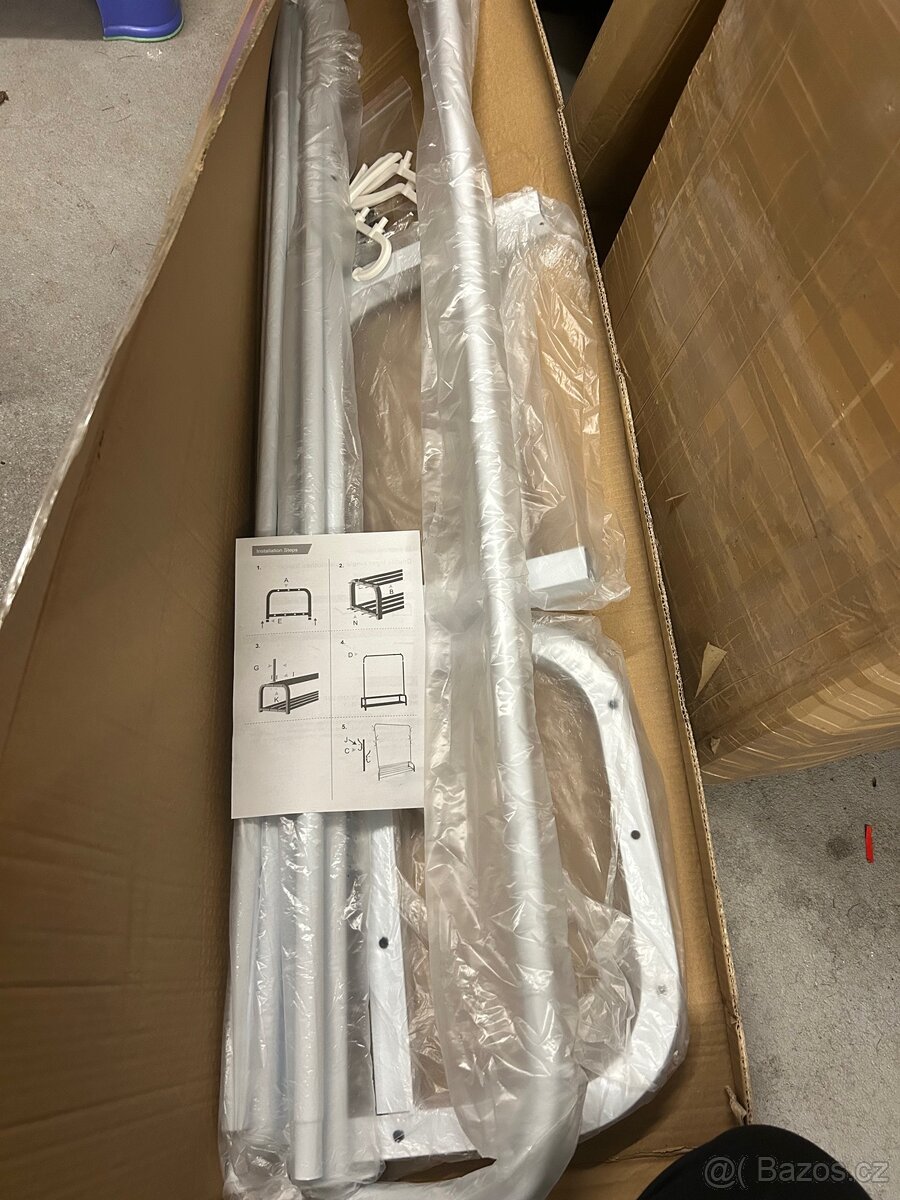 Šatní skříň - RŮZNÉ - 7